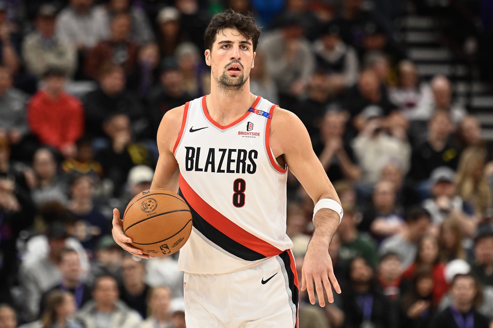 开云体育入口-阿里纳斯：开拓者有一堆好用的二当家正被埋没 阿夫迪亚适合湖人